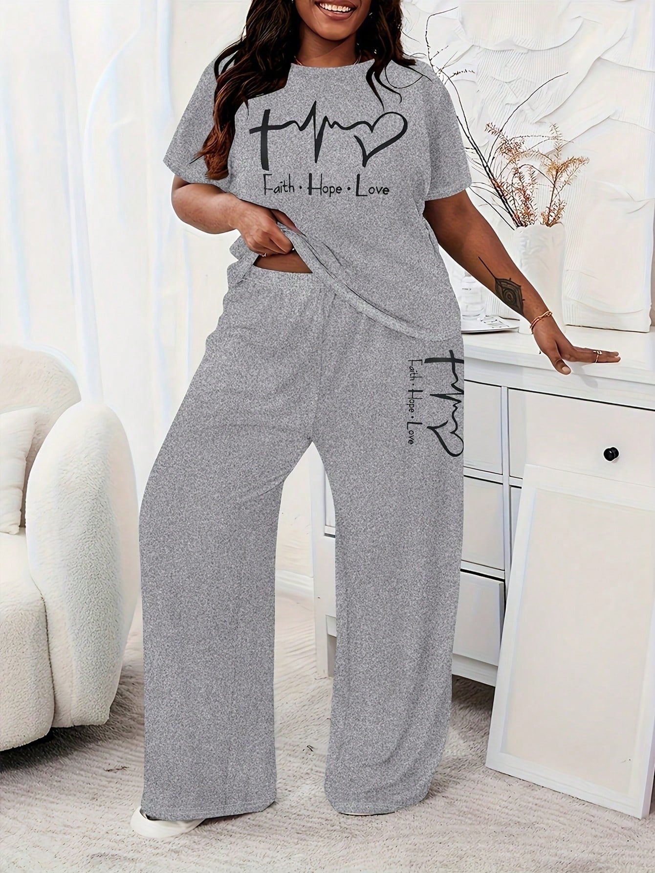 2pcs Women Summer Casual T-Shirt And Pants Pajama Set