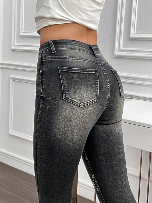 Women's Paisley Print Pocketed Stretch Casual Skinny Jeans